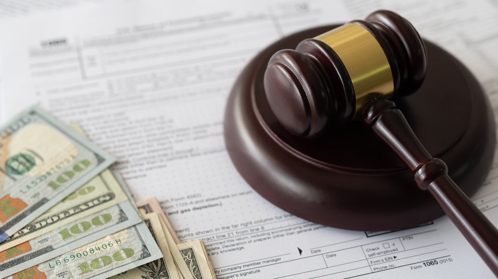 Banking, Wire, and Mail Fraud Attorney