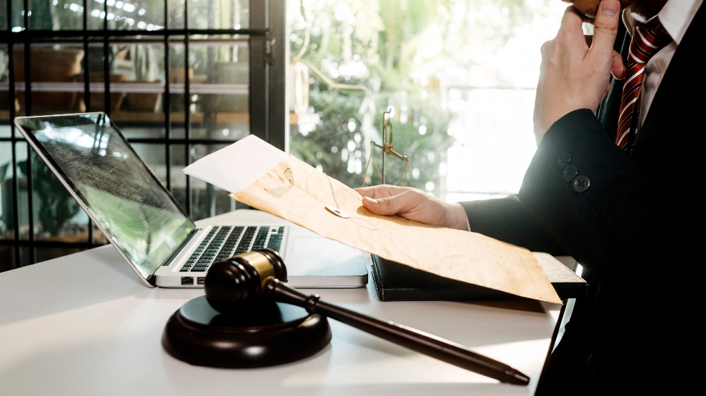 lawyer os working with documents